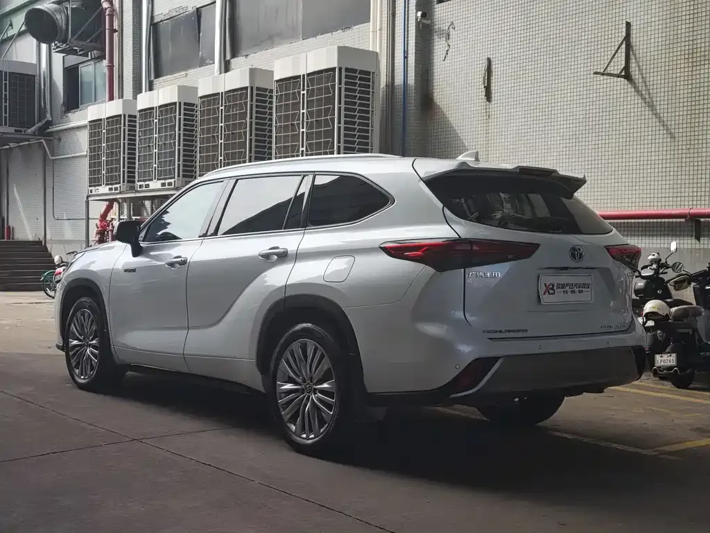Toyota Highlander 2022 из CN, фото 7