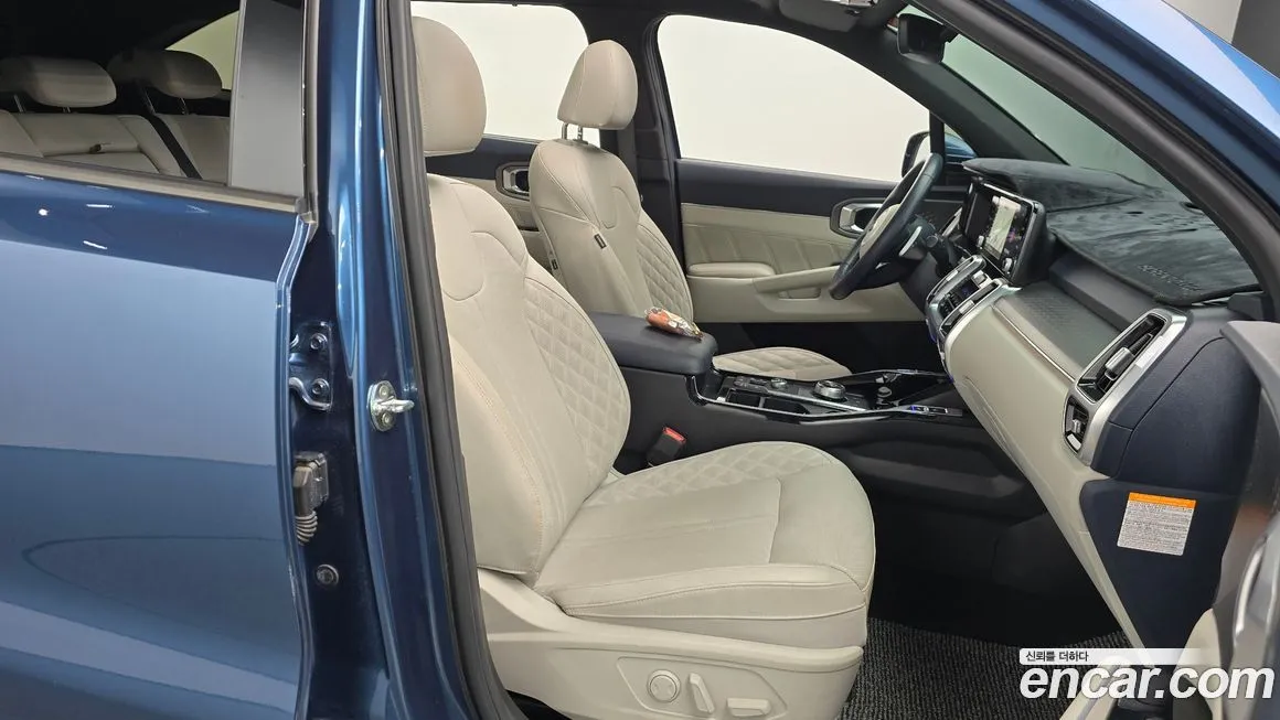 Kia Sorento — фото 10