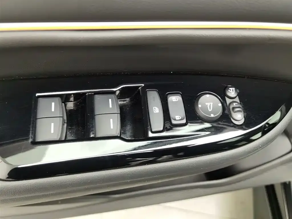 Honda e:NP2 2024 из CN, фото 9