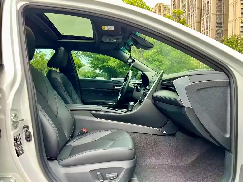 Toyota Avalon 2023 из CN, фото 10