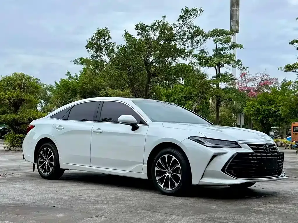 Toyota Avalon 2023 из CN, фото 2