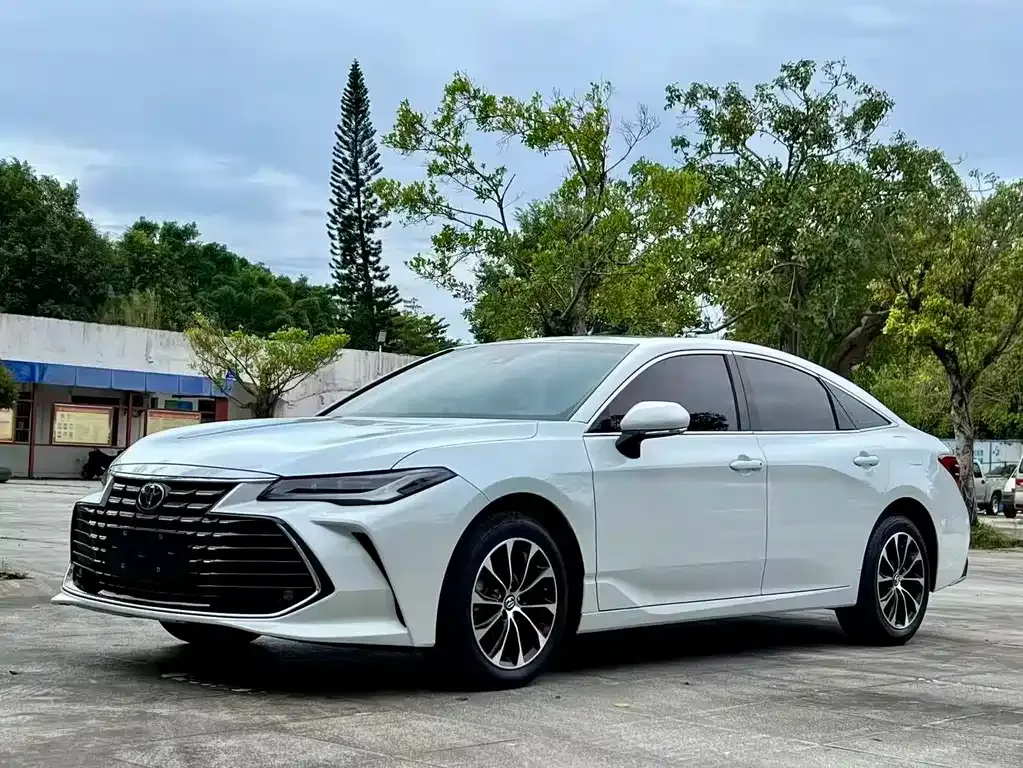 Toyota Avalon 2023 из CN, фото 3