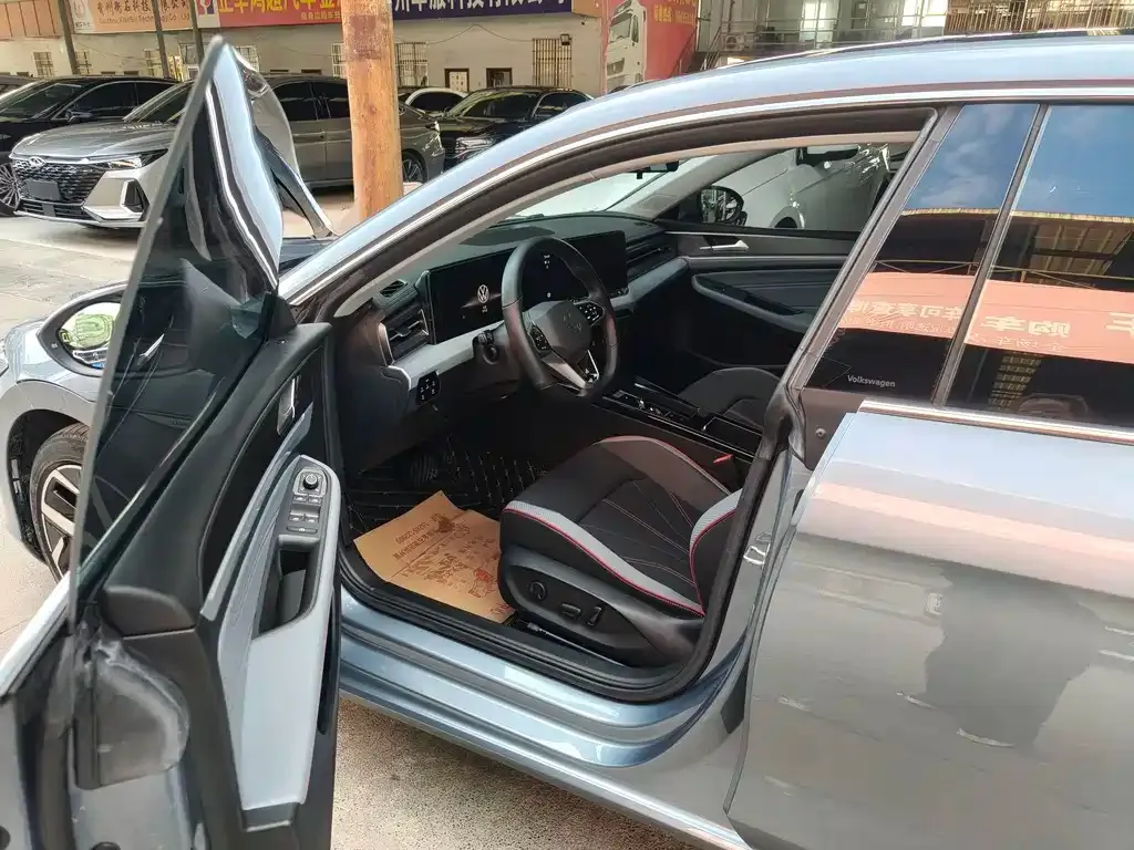 Volkswagen Lamando 2023 из CN, фото 8