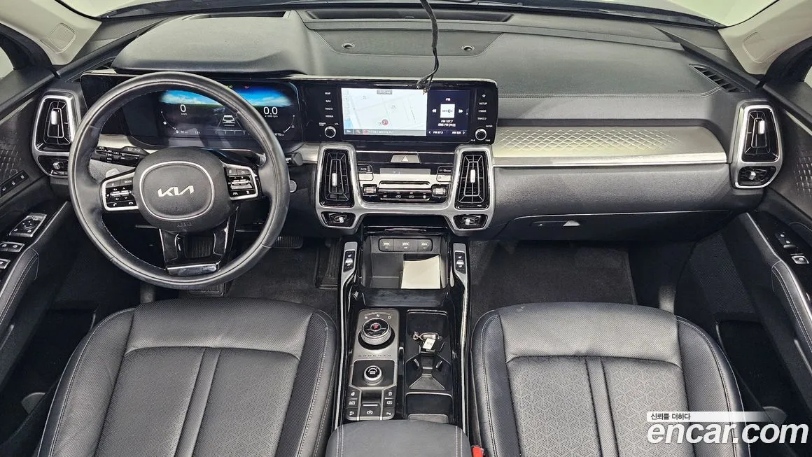 Kia Sorento — фото 7