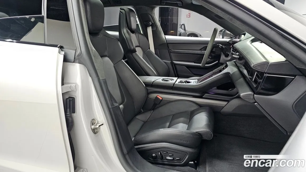 Porsche Taycan 2023 из KR, фото 10