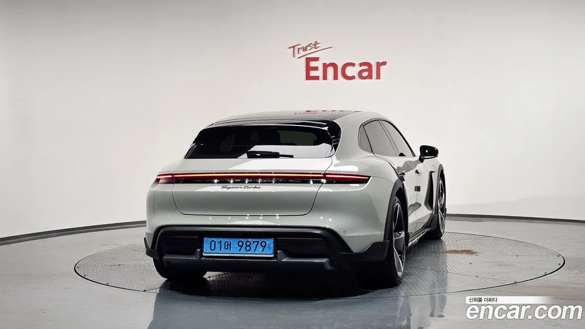 Porsche Taycan 2023 из KR, фото 4