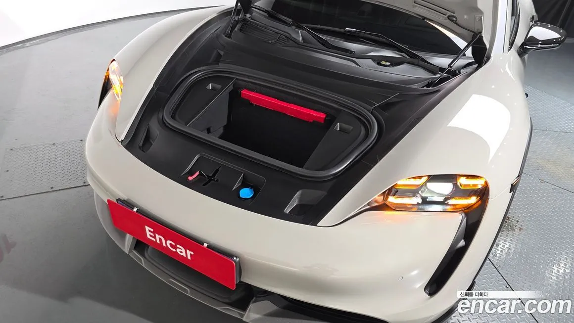 Porsche Taycan 2023 из KR, фото 6