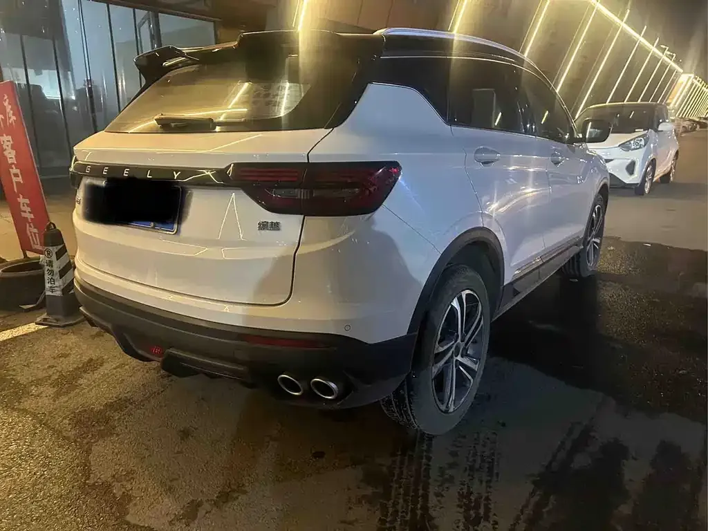 Geely Binyue — фото 9