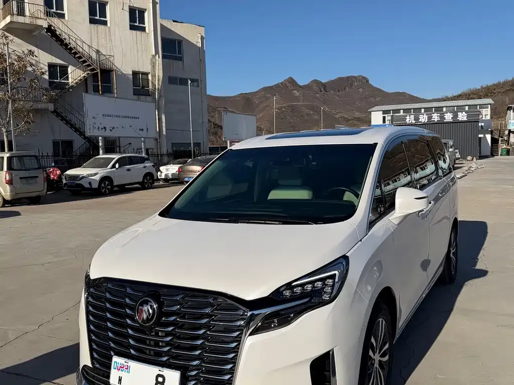 Buick GL8 2024 из CN, фото 1