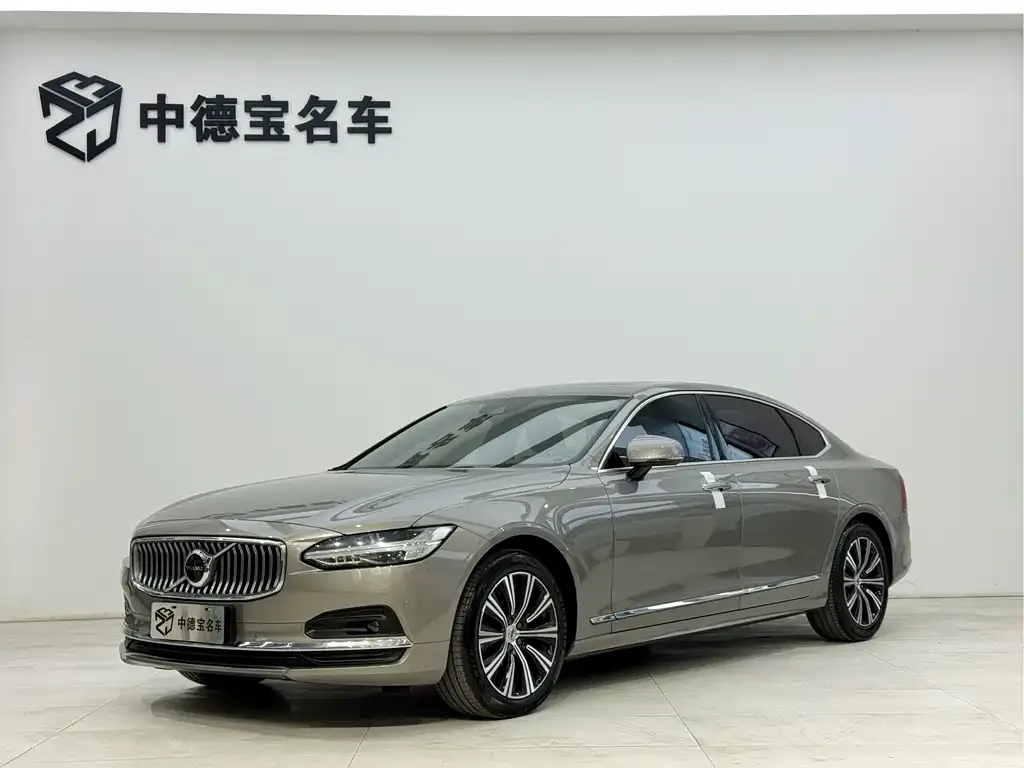 Volvo S90 — фото 1