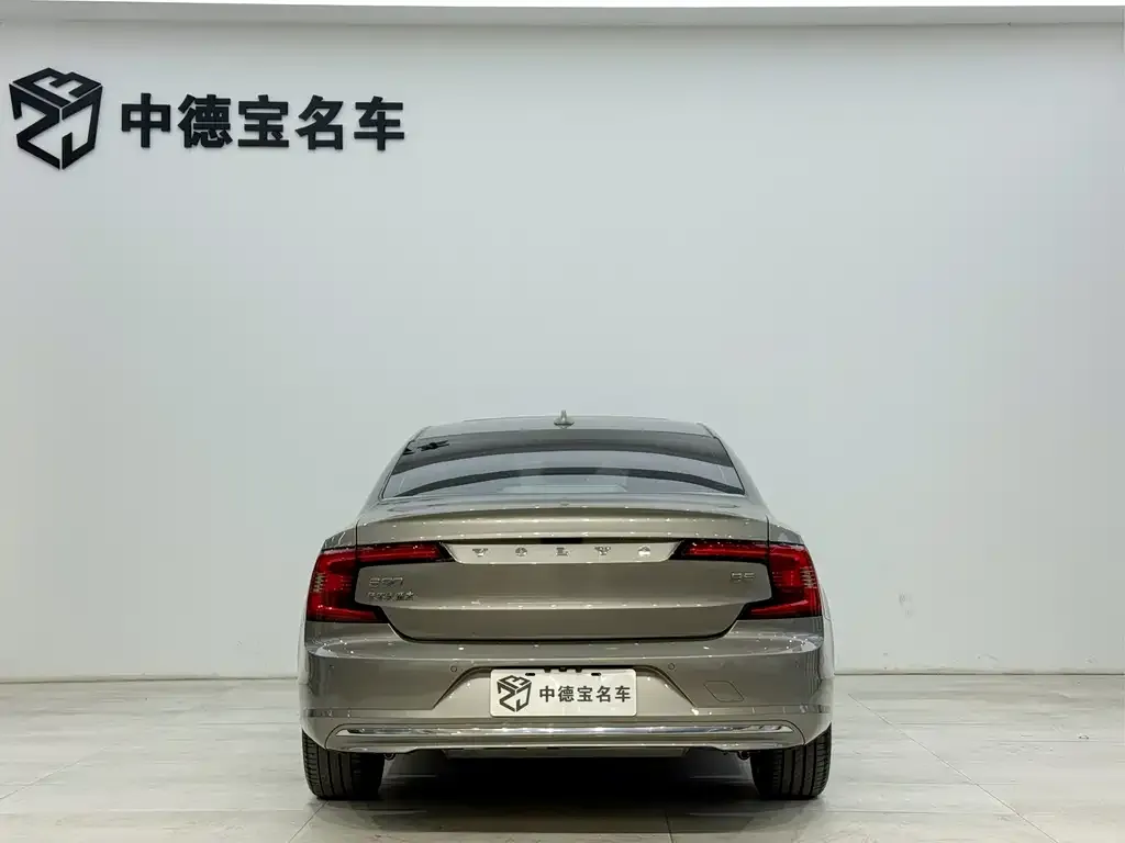 Volvo S90 — фото 5