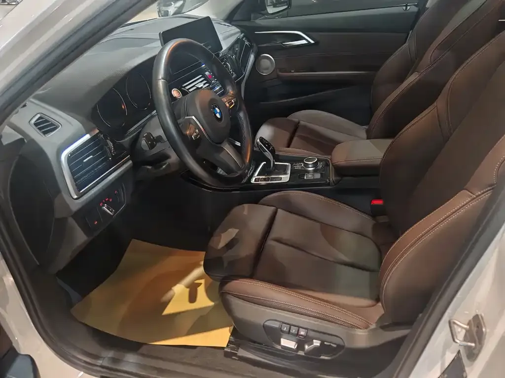 BMW 1 Series 2021 из CN, фото 6