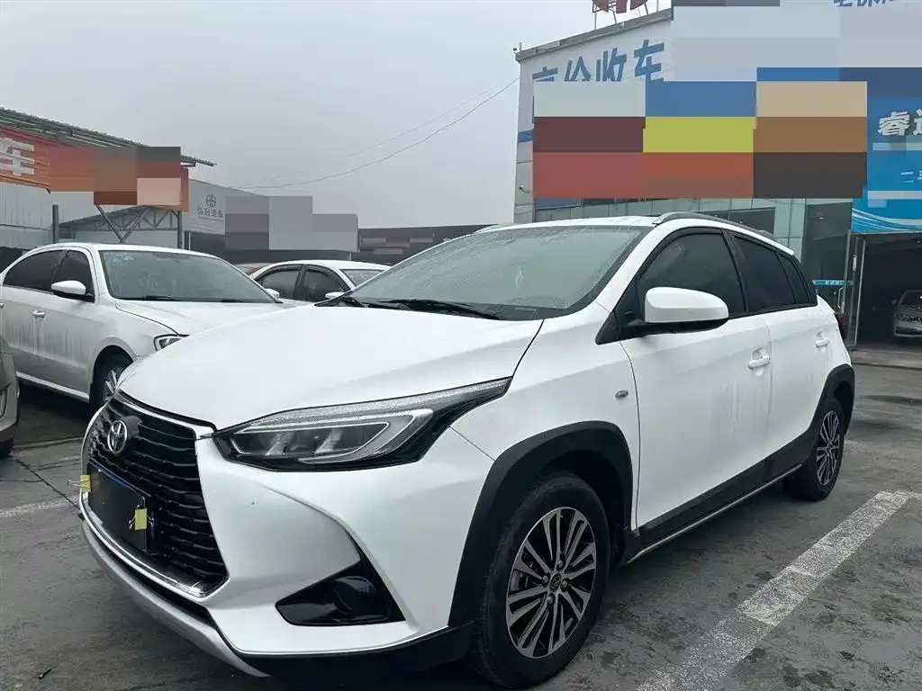 Toyota Yaris L 2023 из CN, фото 1