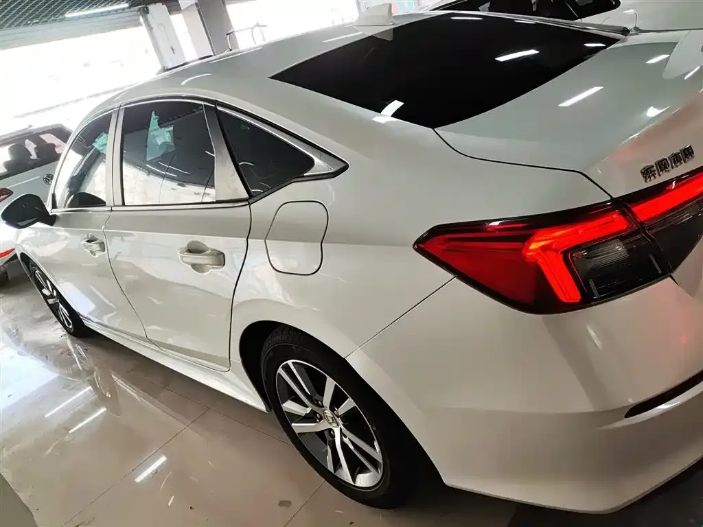 Honda Civic — фото 5