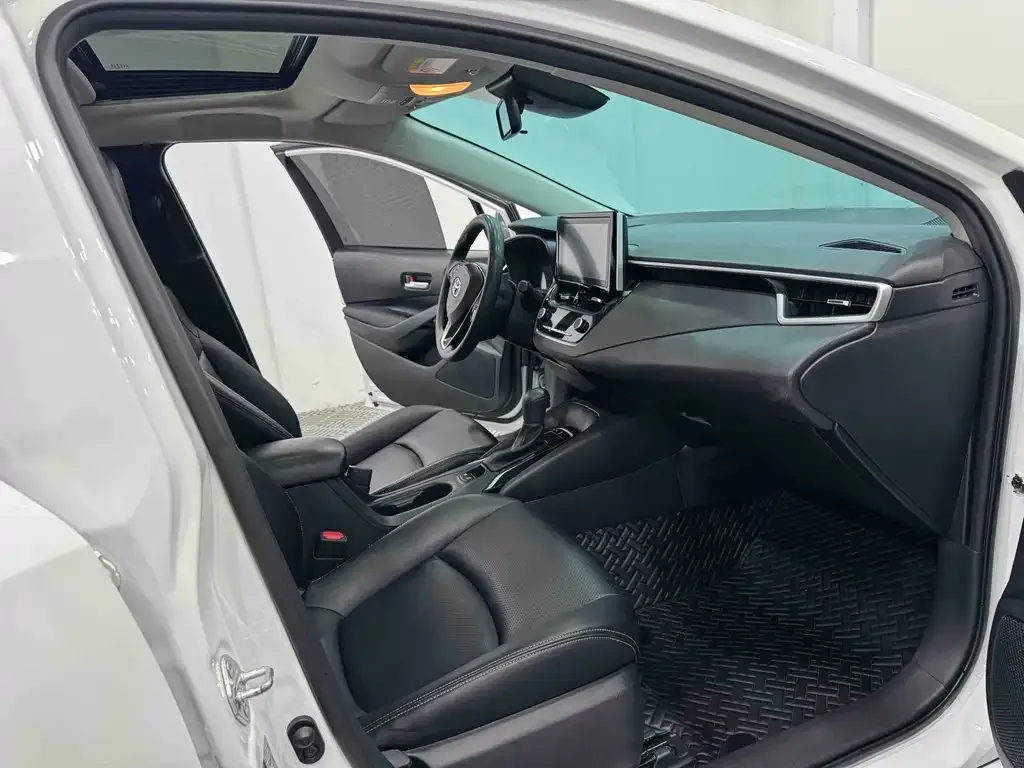 Toyota Corolla 2022 из CN, фото 4