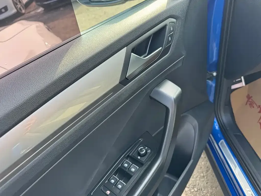 Volkswagen T-Roc 2021 из CN, фото 6