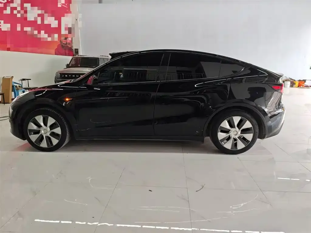 Tesla Model Y 2023 из CN, фото 5
