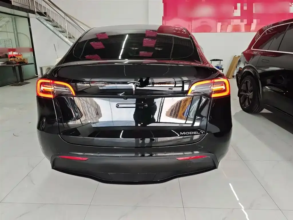 Tesla Model Y 2023 из CN, фото 6