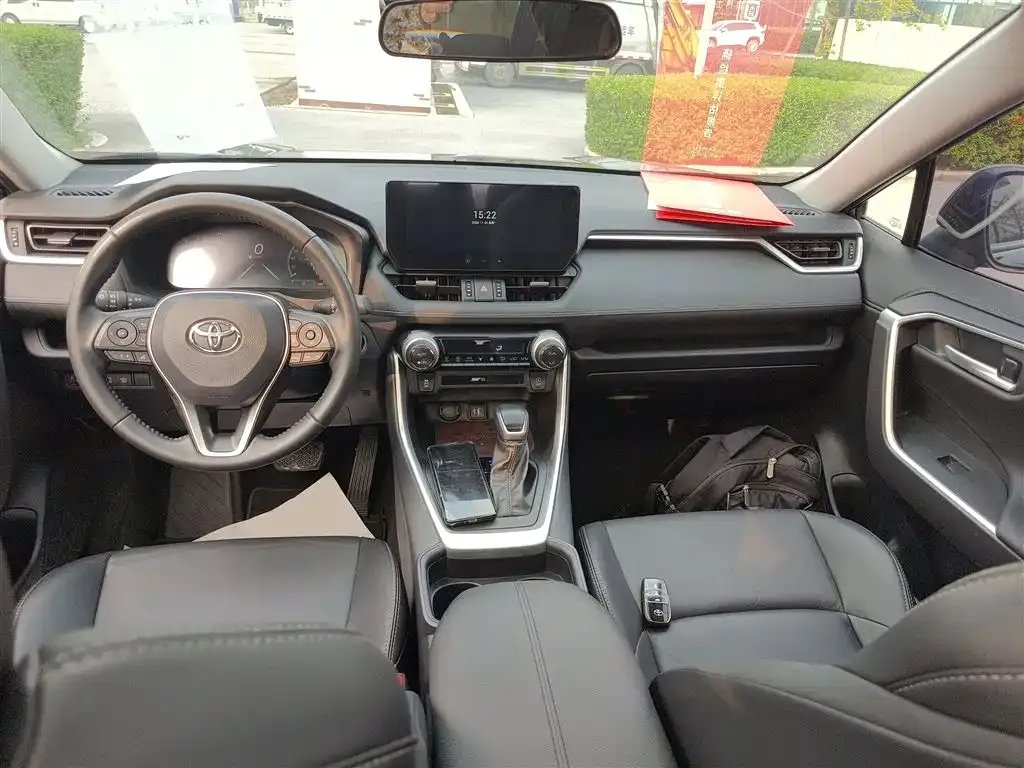 Toyota Wildlander 2023 из CN, фото 10