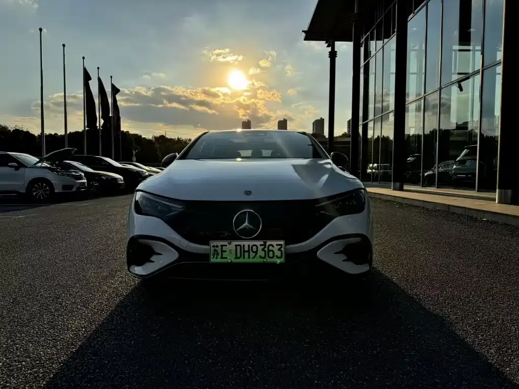 Mercedes-Benz EQE 2022 из CN, фото 2