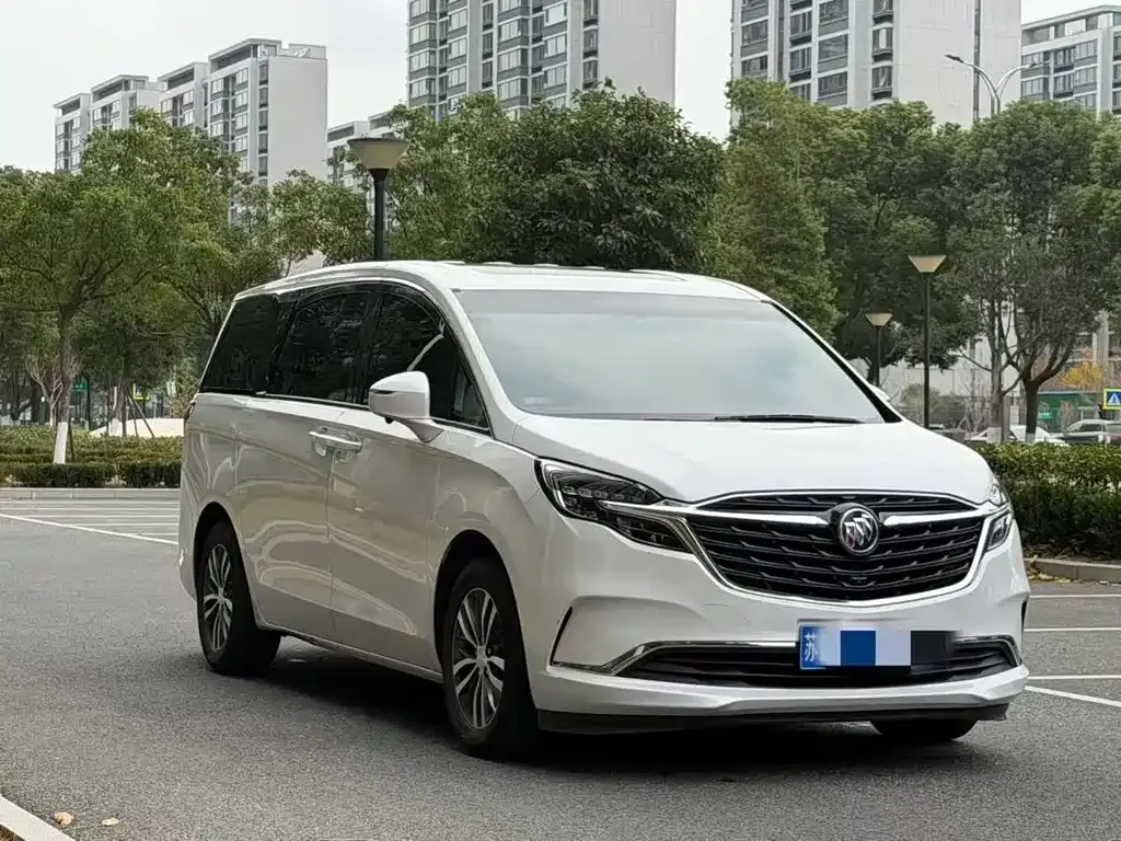 Buick GL8 2021 из CN, фото 2
