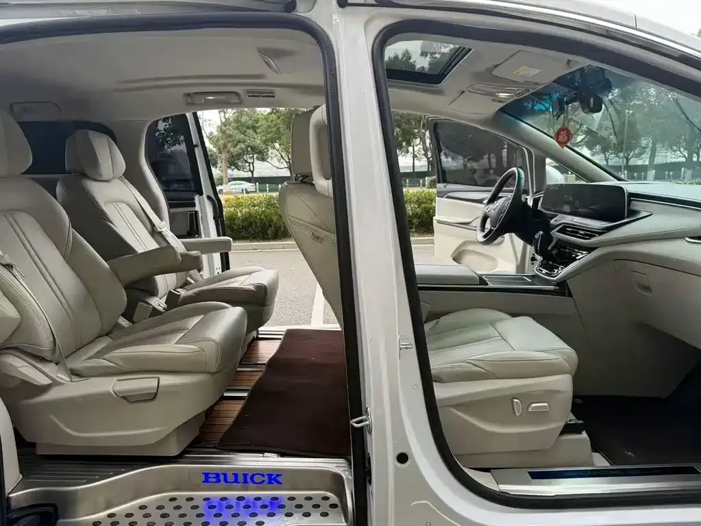 Buick GL8 2021 из CN, фото 8