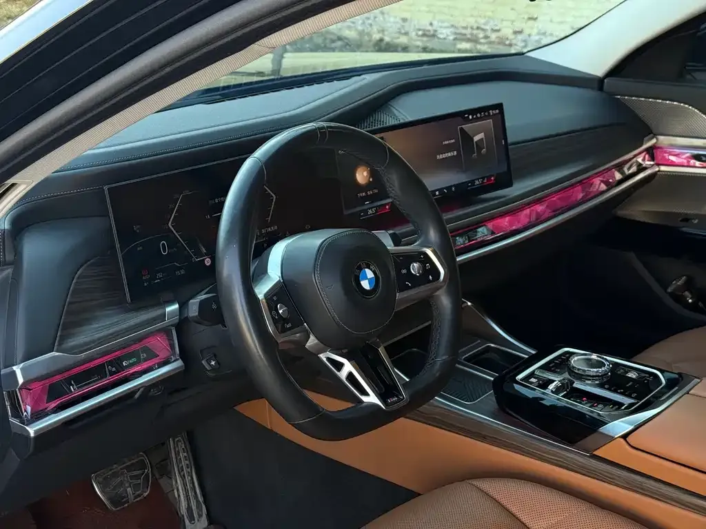 BMW 7 Series 2023 из CN, фото 6