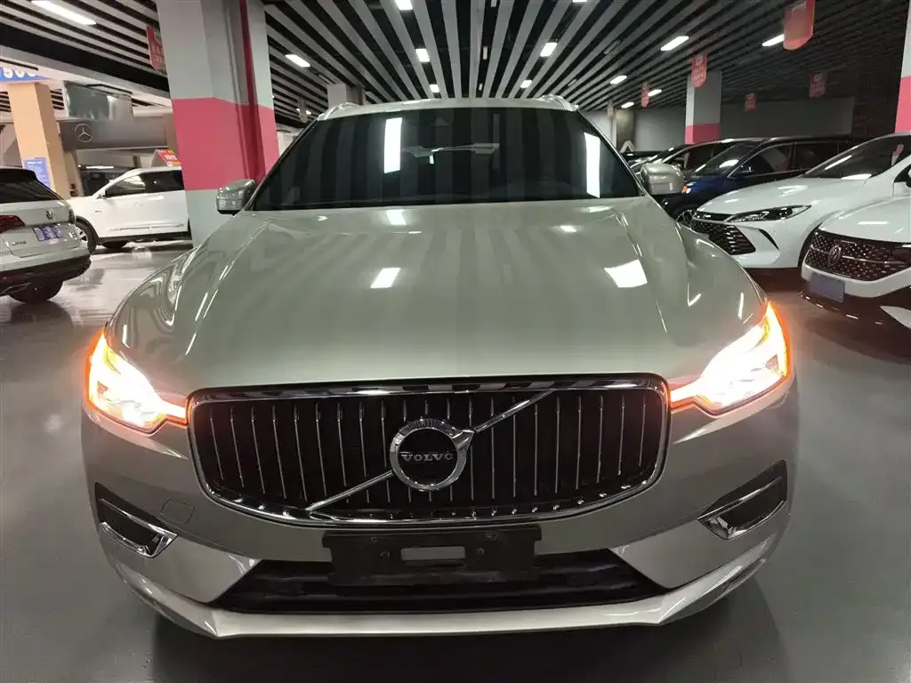 Volvo XC60 2021 из CN, фото 3