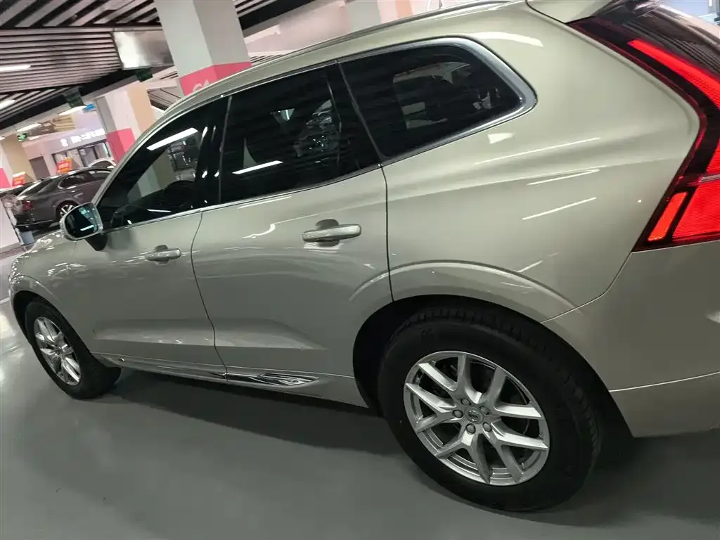 Volvo XC60 2021 из CN, фото 5