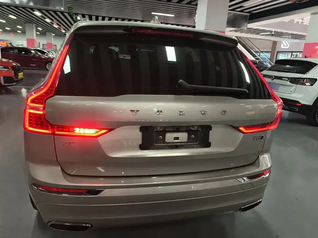 Volvo XC60 2021 из CN, фото 6