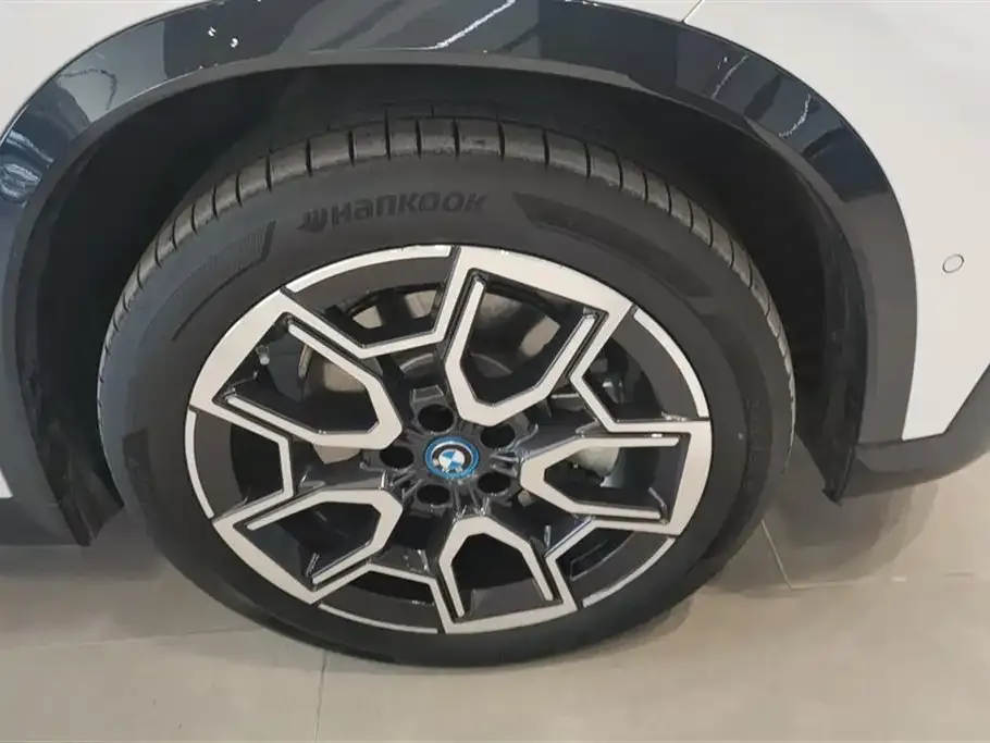 BMW iX1 2023 из CN, фото 6