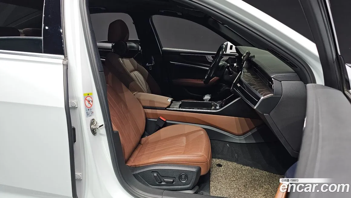 Audi A6 2021 из KR, фото 10