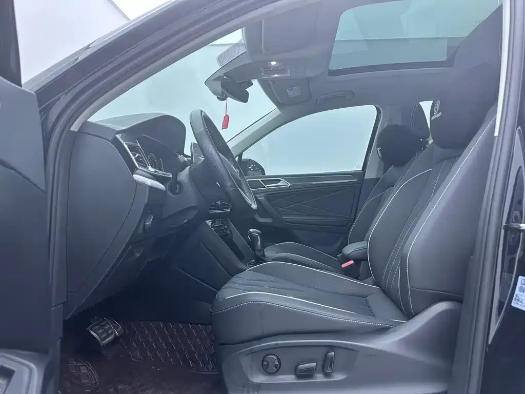 Volkswagen Tiguan L 2022 из CN, фото 10