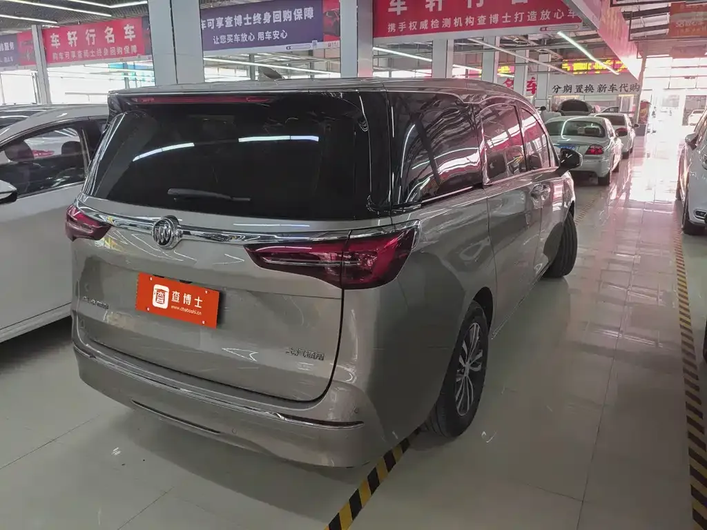 Buick GL8 2024 из CN, фото 2