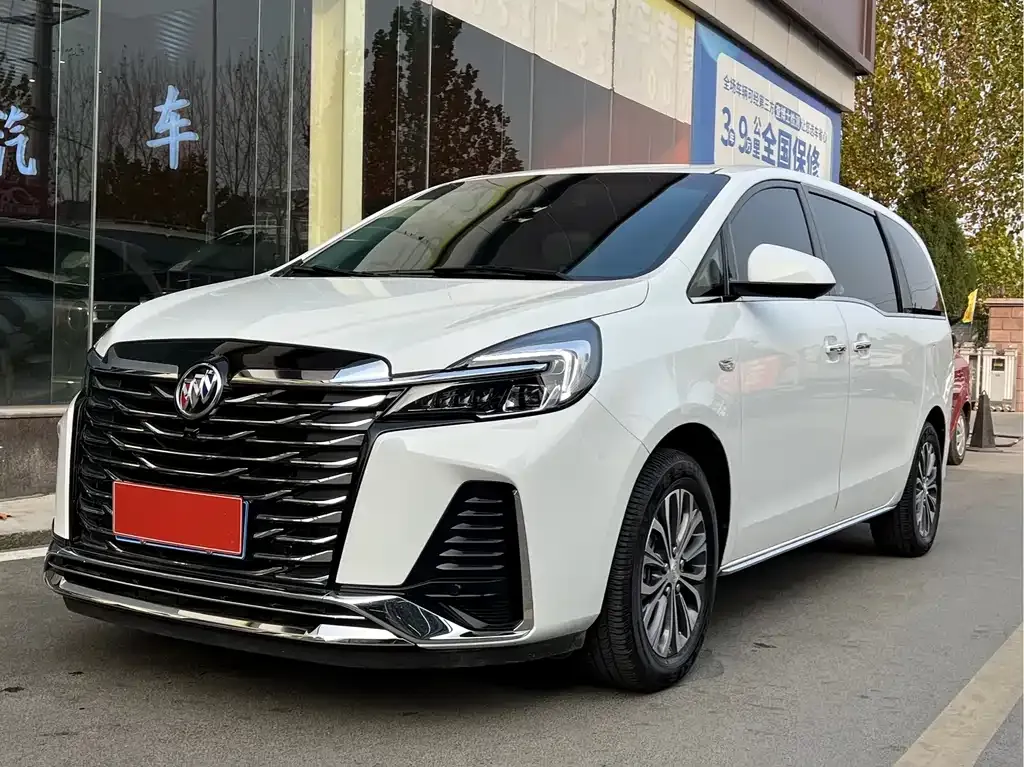 Buick GL8 2023 из CN, фото 1