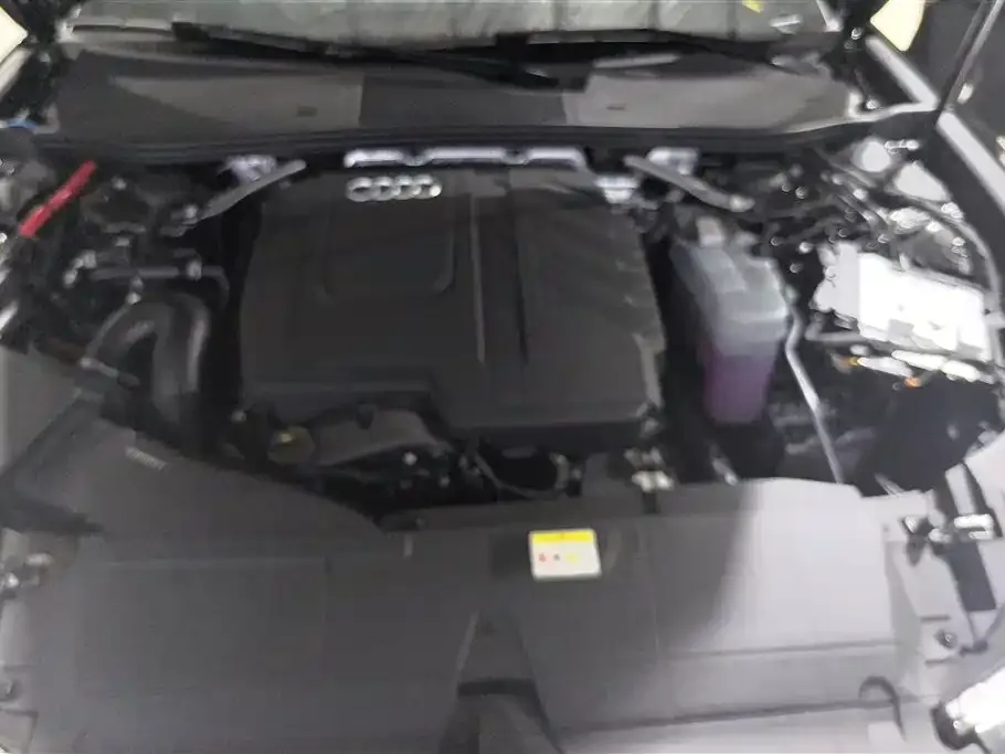 Audi A6L 2025 из CN, фото 10