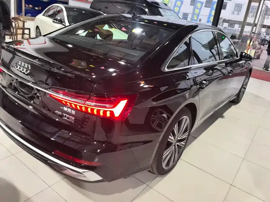 Audi A6L 2025 из CN, фото 3
