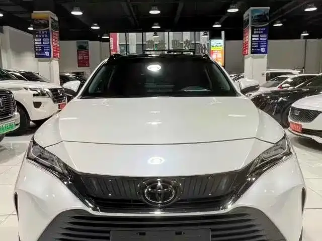 Toyota Harrier 2021 из CN, фото 2