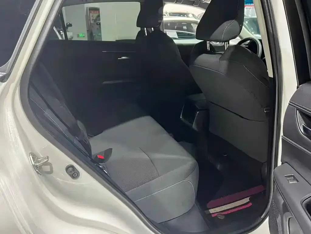 Toyota Harrier 2021 из CN, фото 6