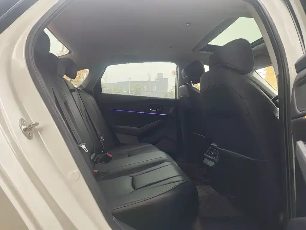 Honda Accord 2023 из CN, фото 7
