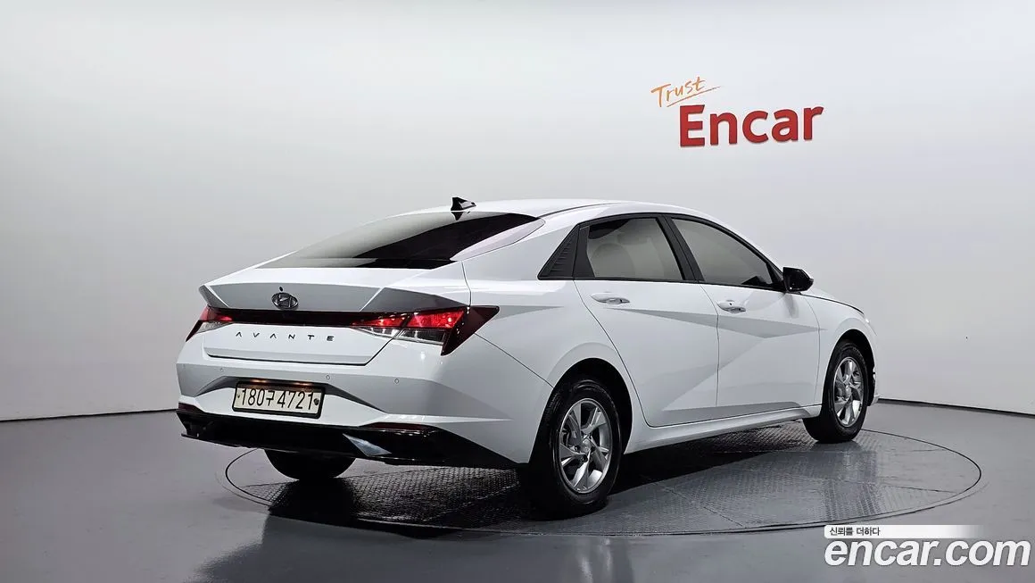 Hyundai AVANTE — фото 2