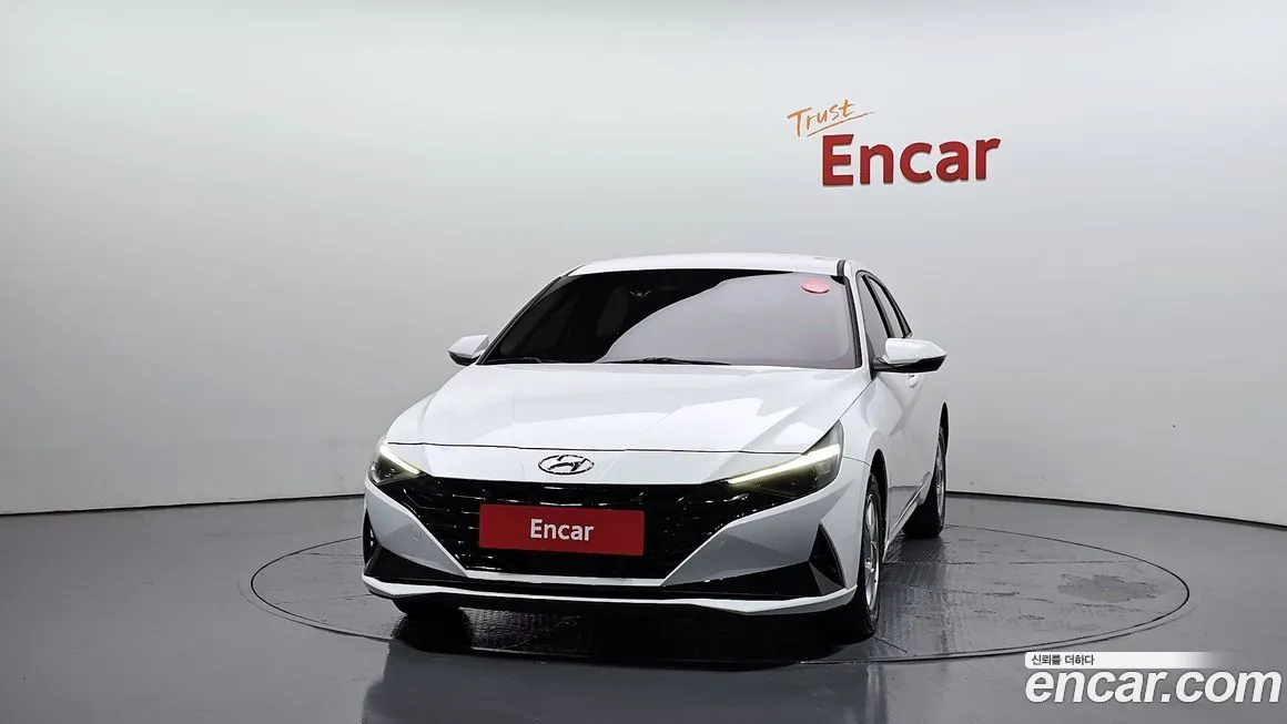Hyundai AVANTE — фото 3