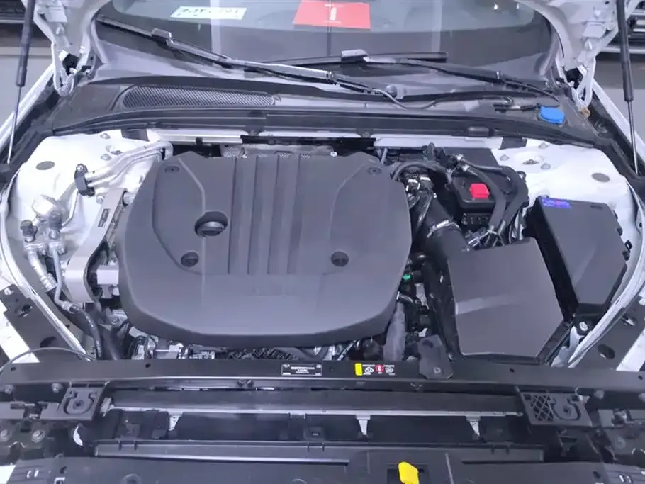 Volvo V60 2025 из CN, фото 10