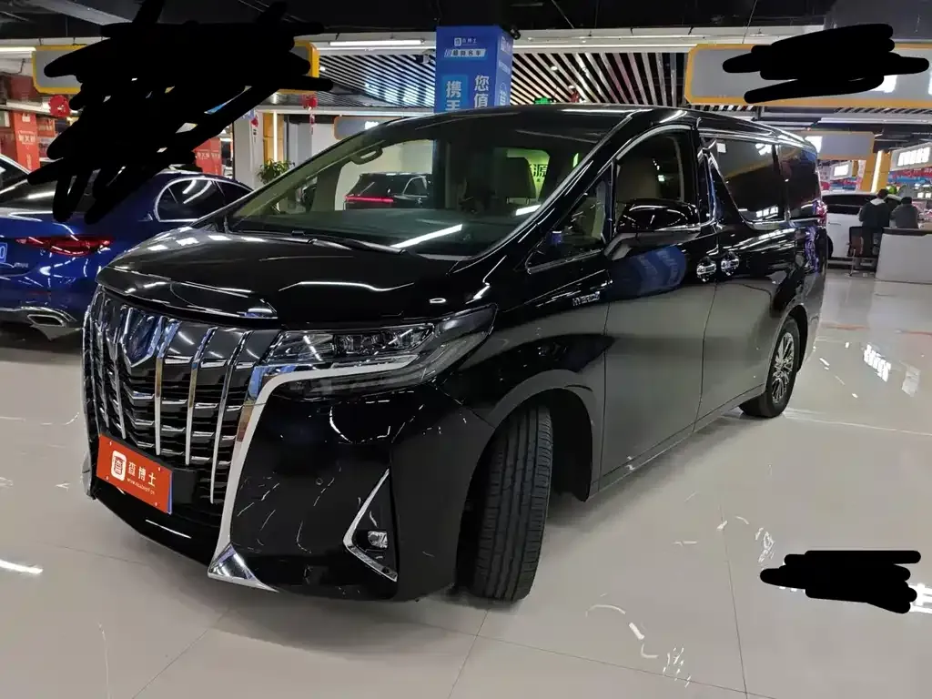 Toyota Alphard 2023 из CN, фото 1