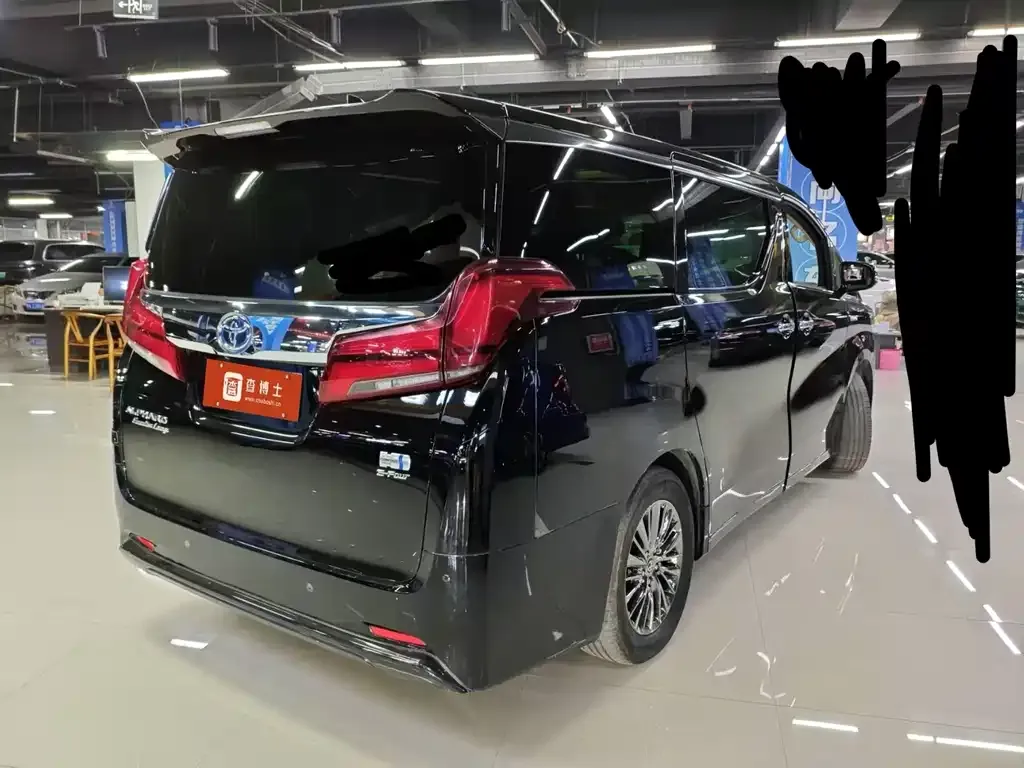 Toyota Alphard 2023 из CN, фото 3