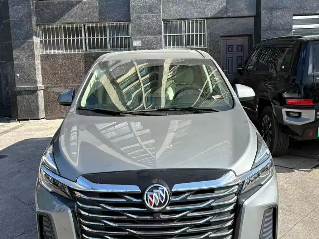 Buick GL8 2023 из CN, фото 3