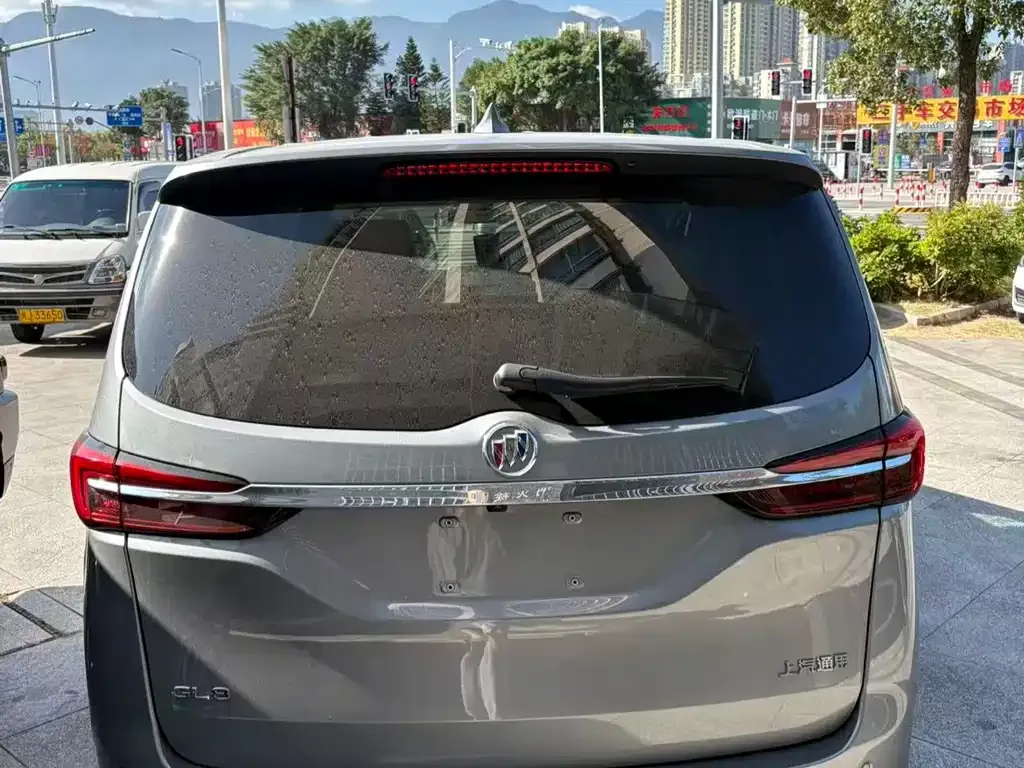 Buick GL8 2023 из CN, фото 8