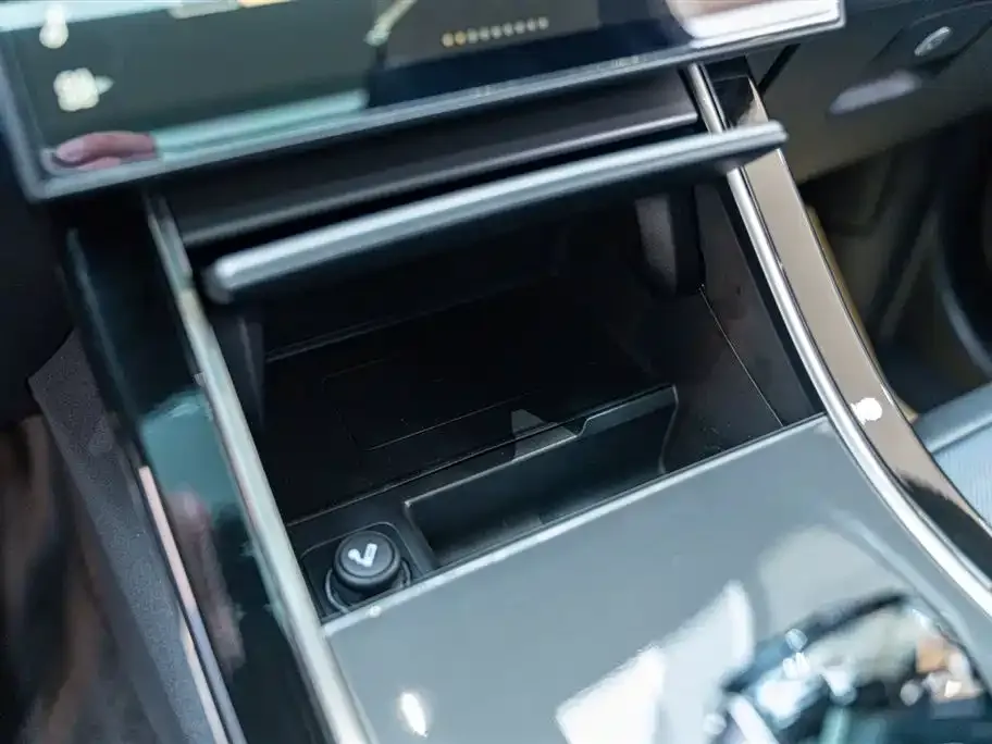 Land Rover Velar 2024 из CN, фото 10