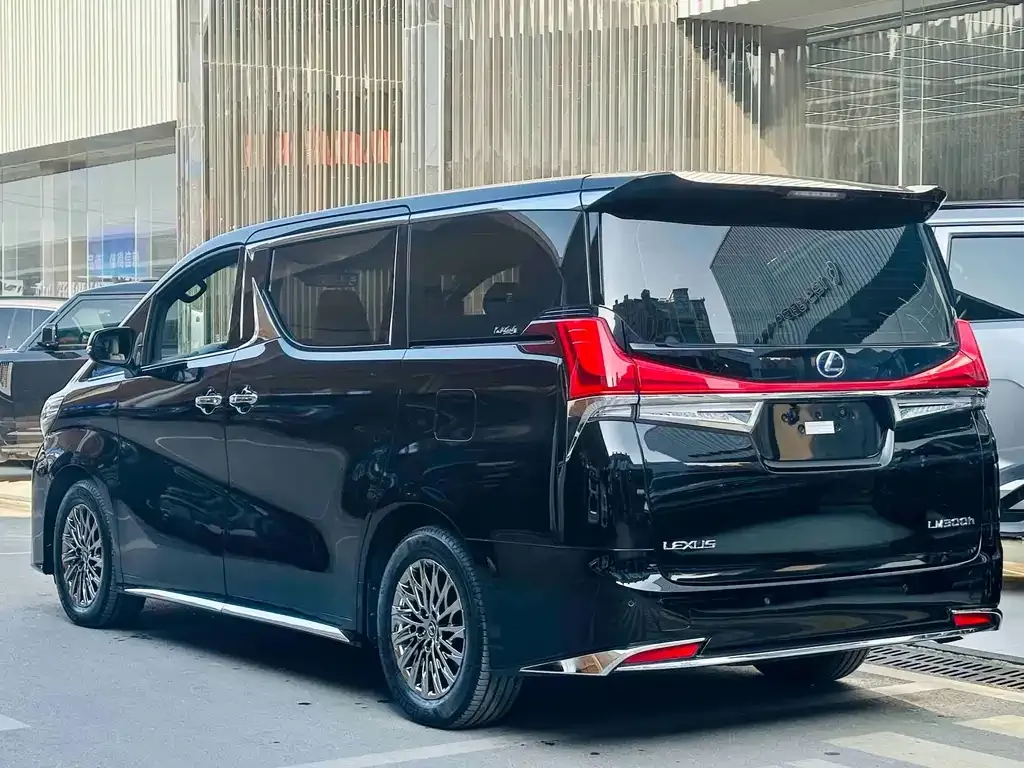 Lexus LM 2022 из CN, фото 4