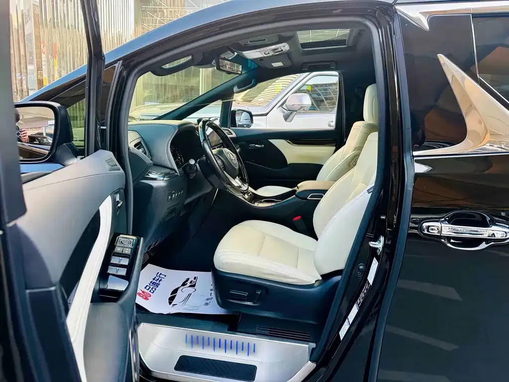 Lexus LM 2022 из CN, фото 5